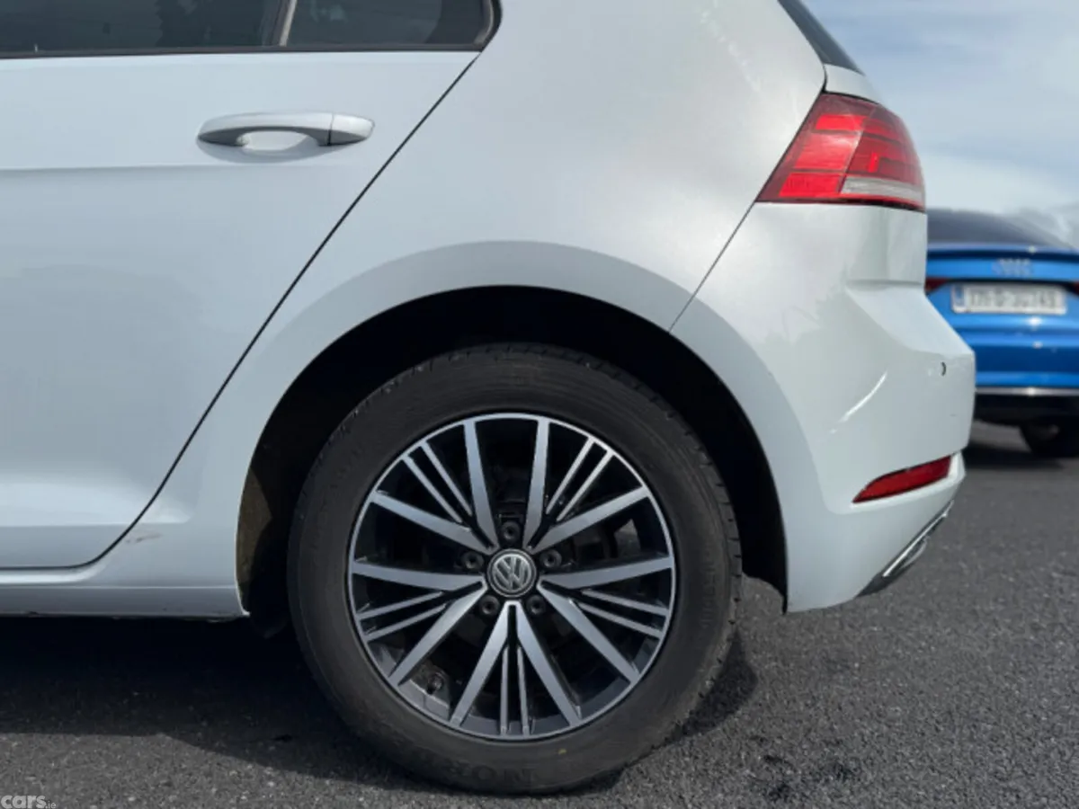 Volkswagen Golf Hatchback, Diesel, 2018, Silver