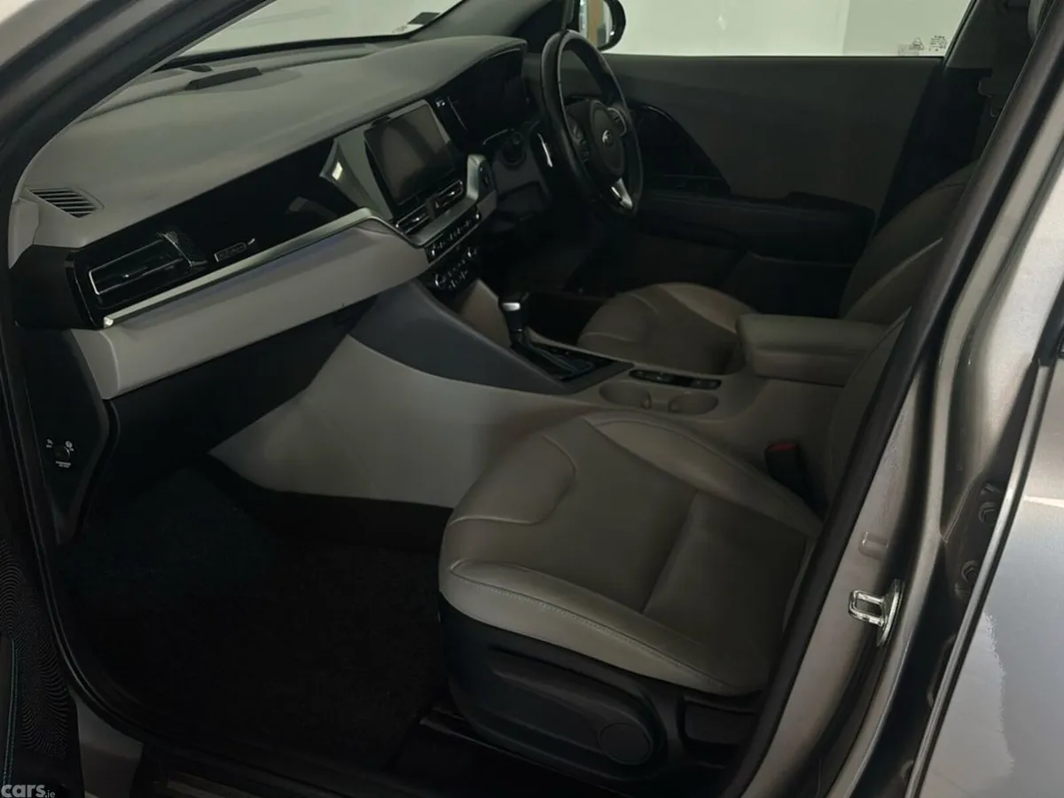 Kia Niro Estate, Petrol Plug-in Hybrid, 2021, Grey