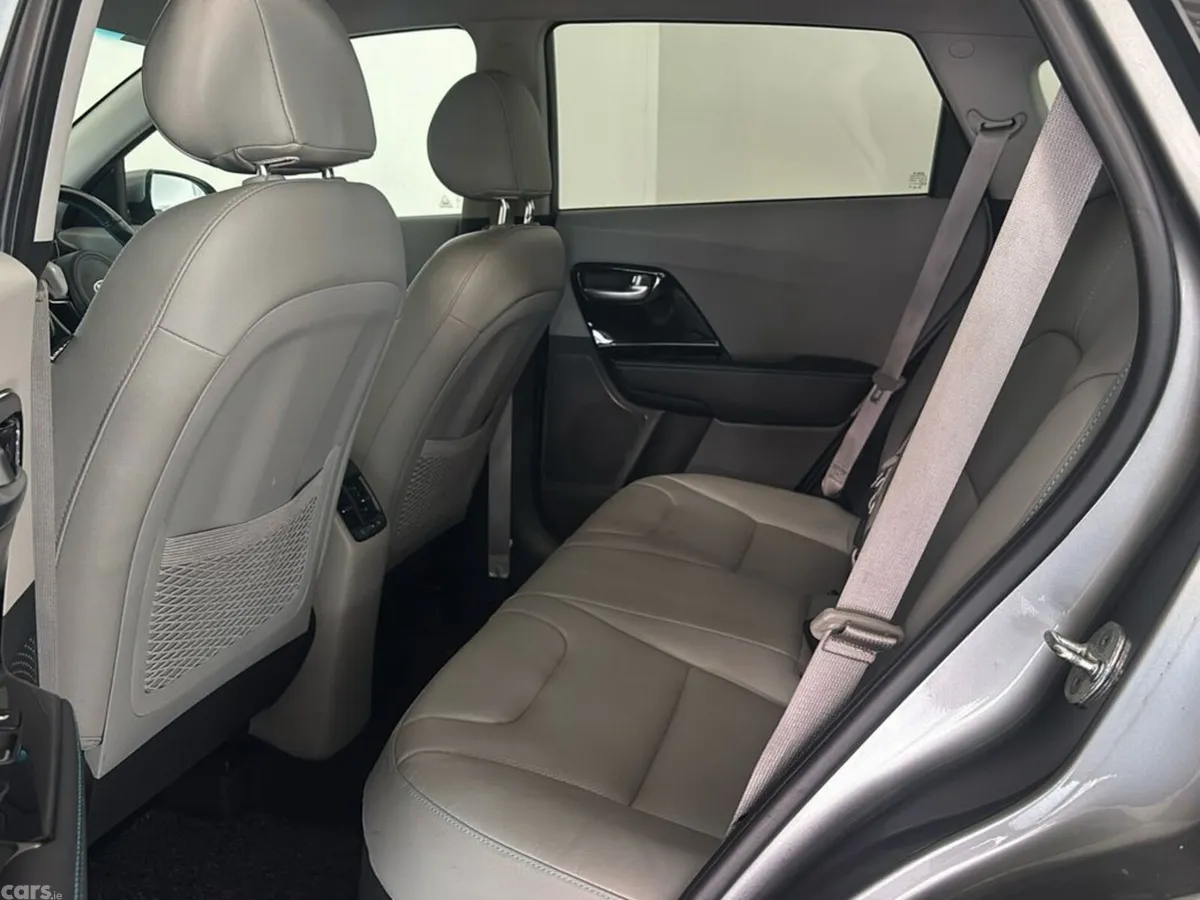 Kia Niro Estate, Petrol Plug-in Hybrid, 2021, Grey