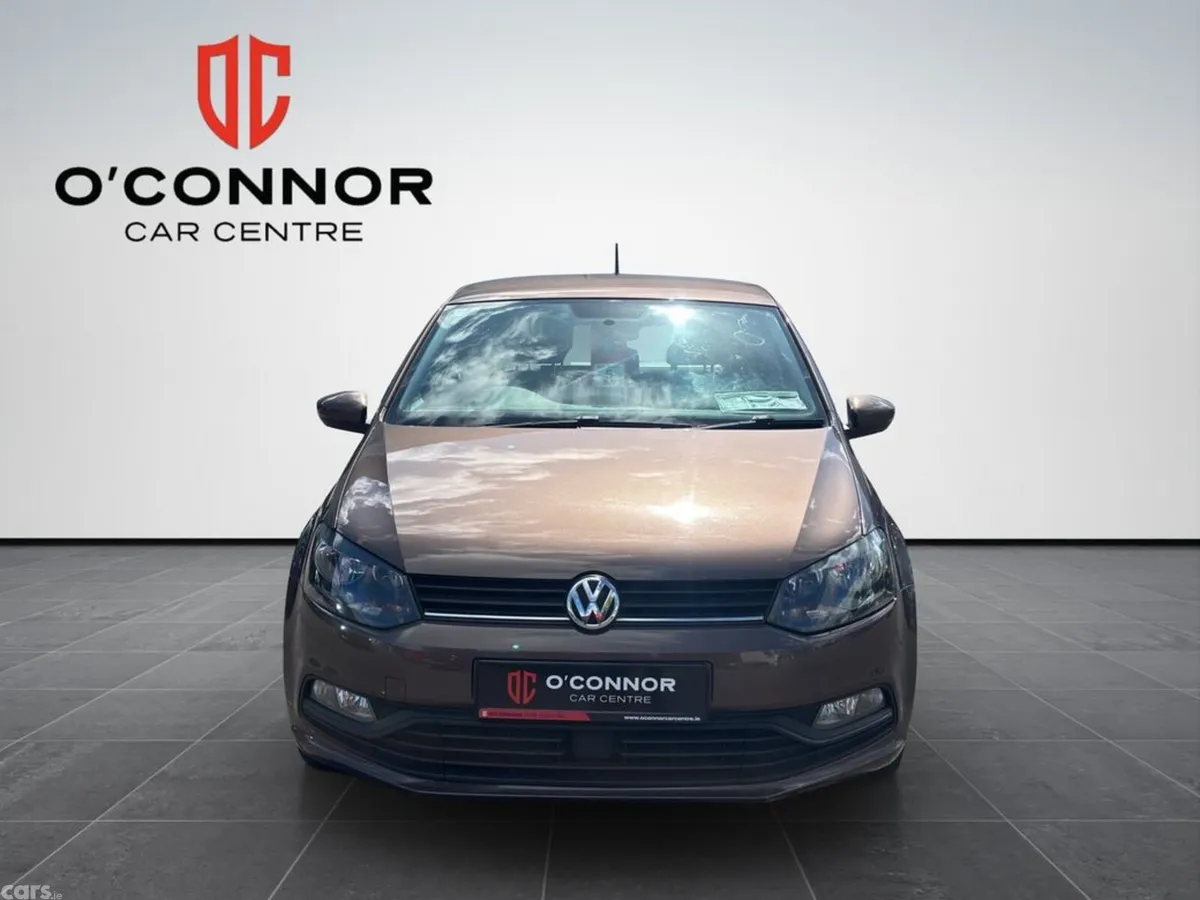 Volkswagen Polo Hatchback, Petrol, 2015, Brown
