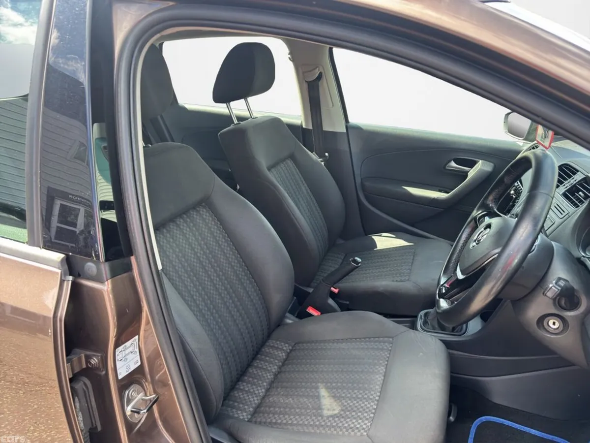 Volkswagen Polo Hatchback, Petrol, 2015, Brown