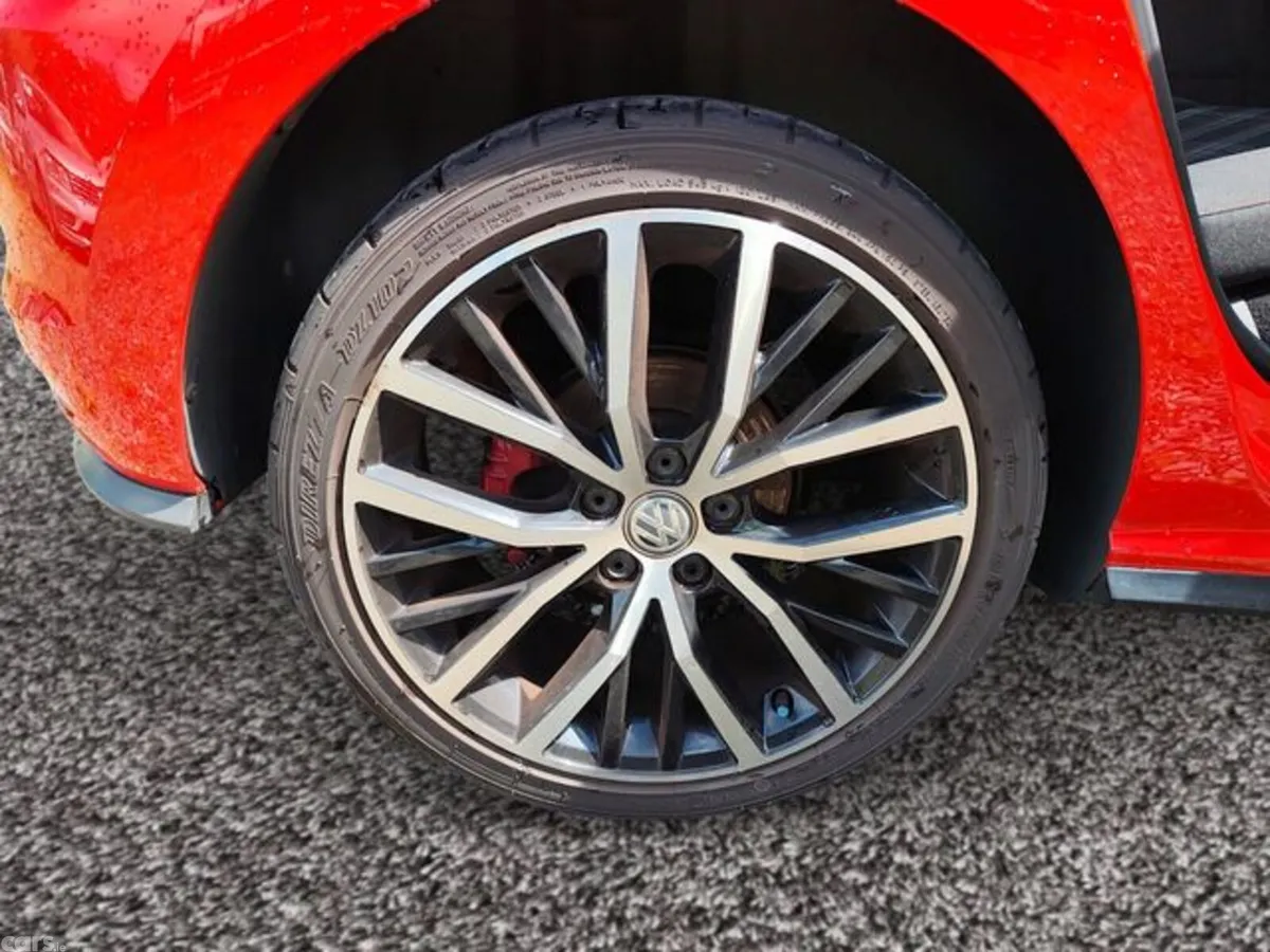 Volkswagen Polo Hatchback, Petrol, 2015, Red