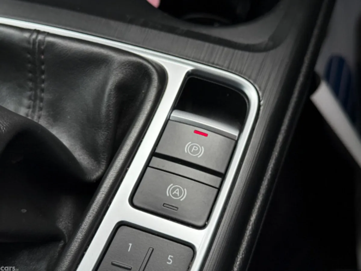 Audi A4 Saloon, Diesel, 2018, Blue