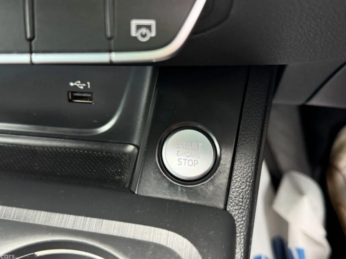 Audi A4 Saloon, Diesel, 2018, Blue