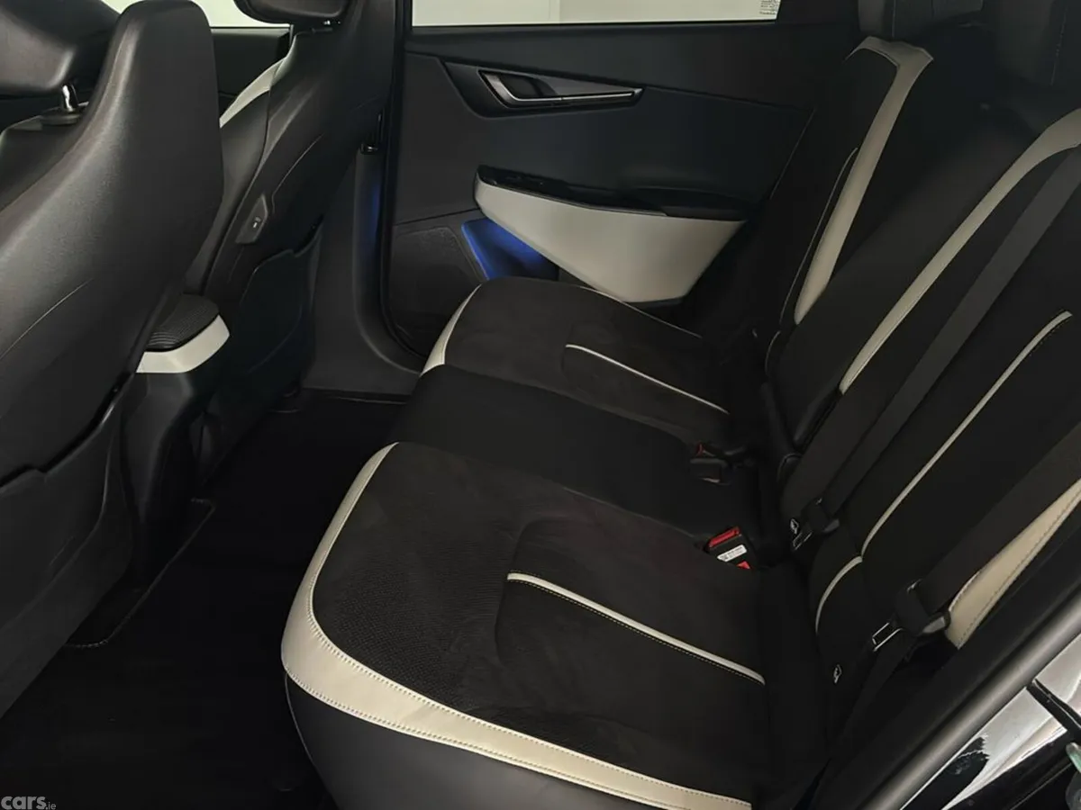 Kia EV6 MPV, Electric, 2025, Black