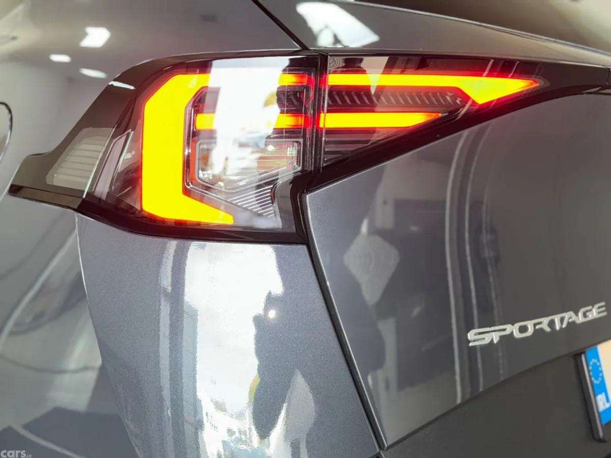 Kia Sportage MPV, Diesel Hybrid, 2025, Grey