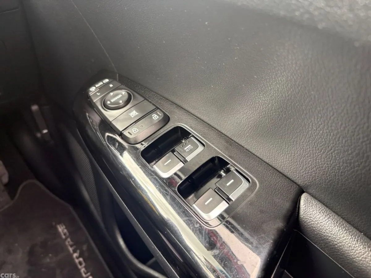 Kia Sportage SUV, Diesel, 2019, Red