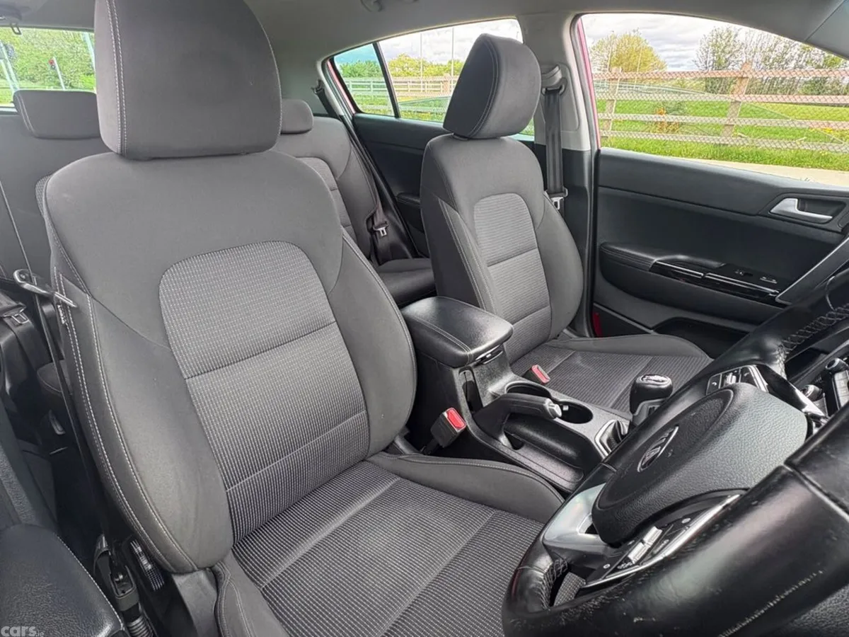 Kia Sportage SUV, Diesel, 2019, Red