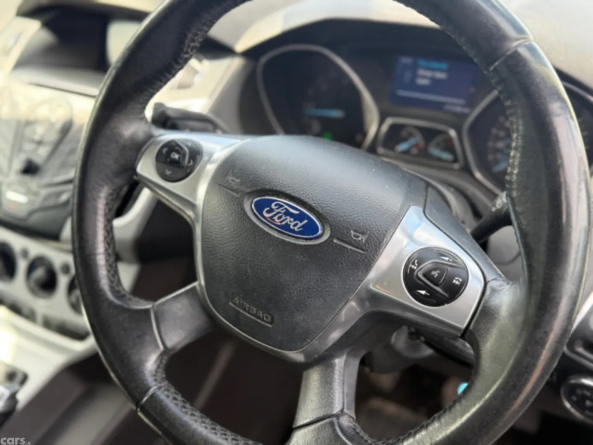 Ford Focus Hatchback, Diesel, 2015, Silver