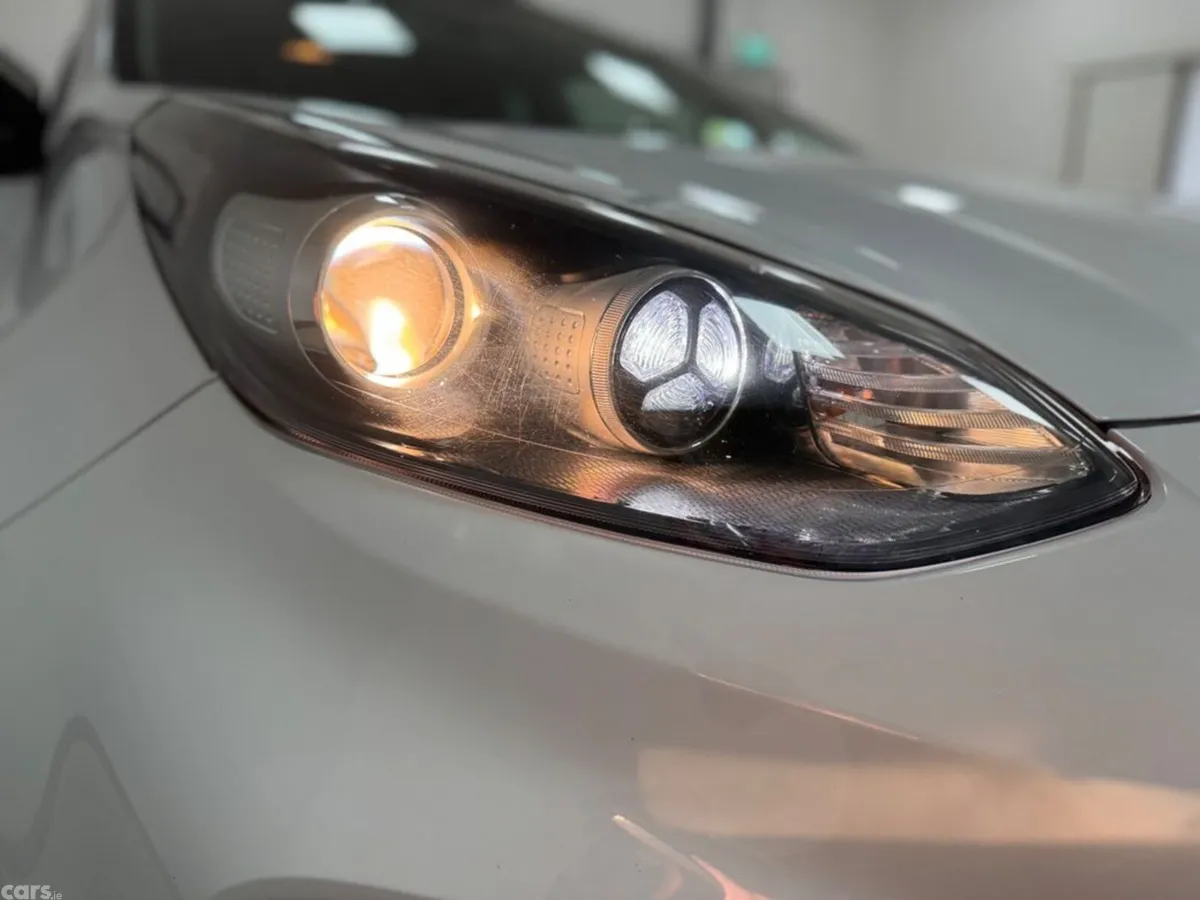 Kia Sportage MPV, Diesel Hybrid, 2021, White