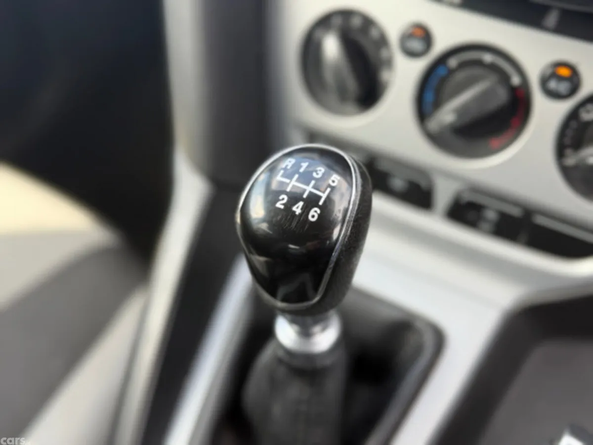 Ford Focus Hatchback, Diesel, 2015, Silver