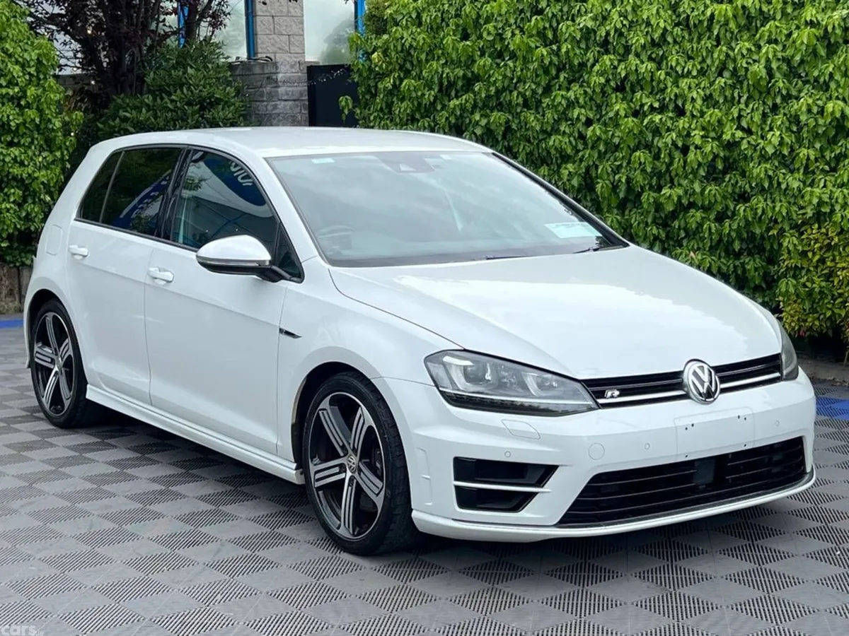 Volkswagen Golf Hatchback, Petrol, 2014, White