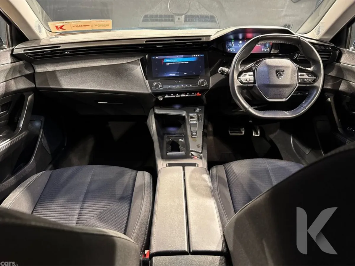 Peugeot 308 Hatchback, Diesel, 2023, Blue