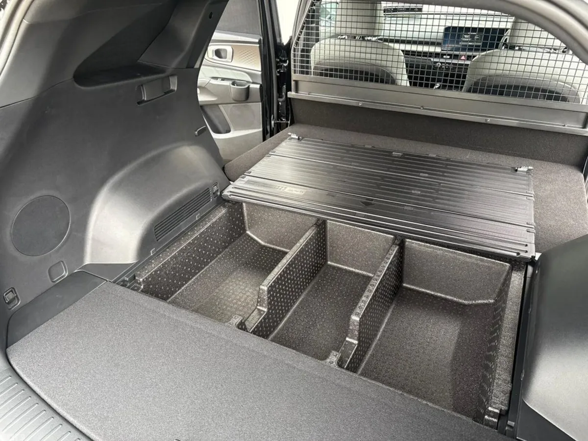 Kia Sorento Van, Diesel, 2027, Black