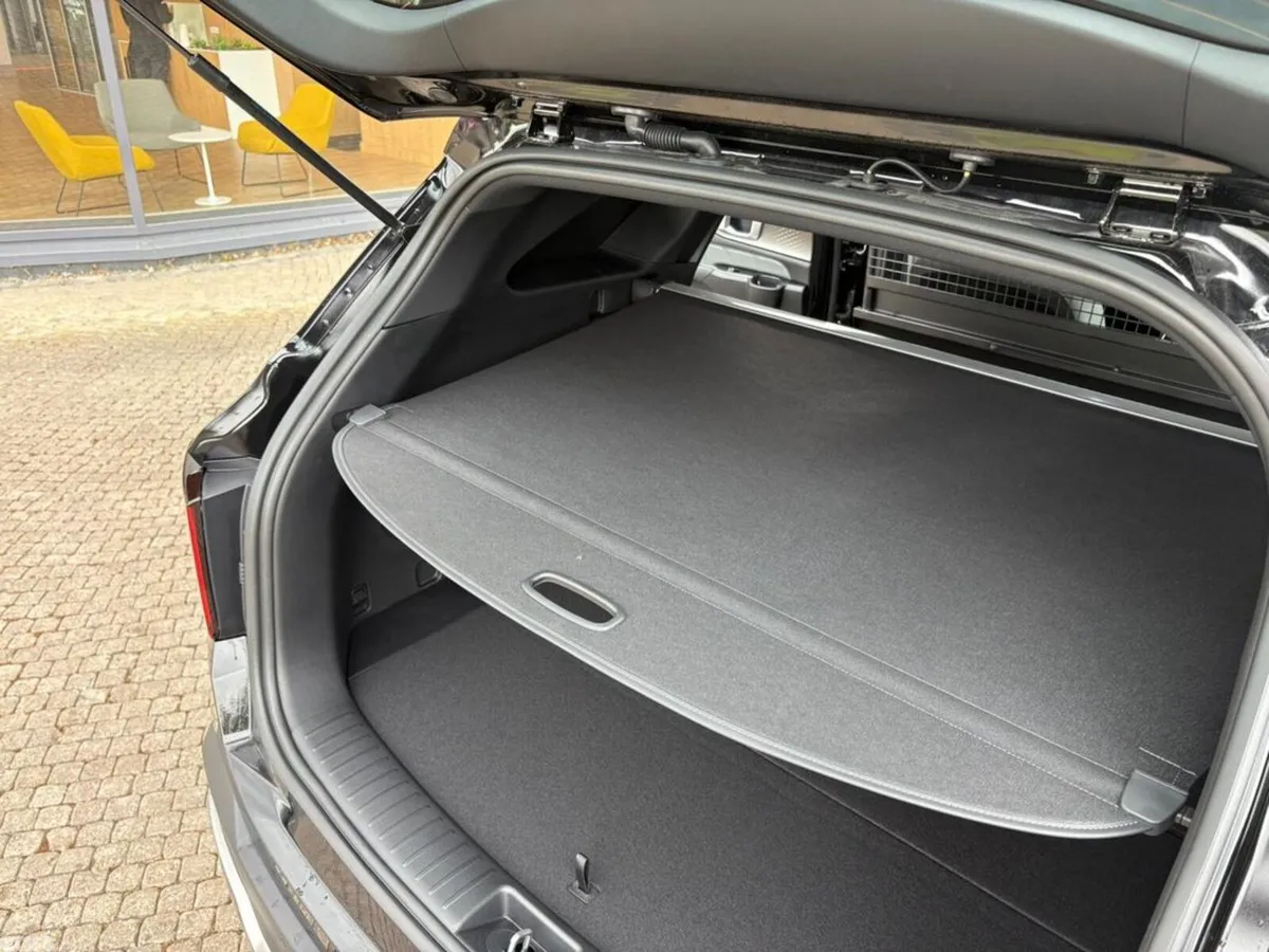 Kia Sorento Van, Diesel, 2027, Black