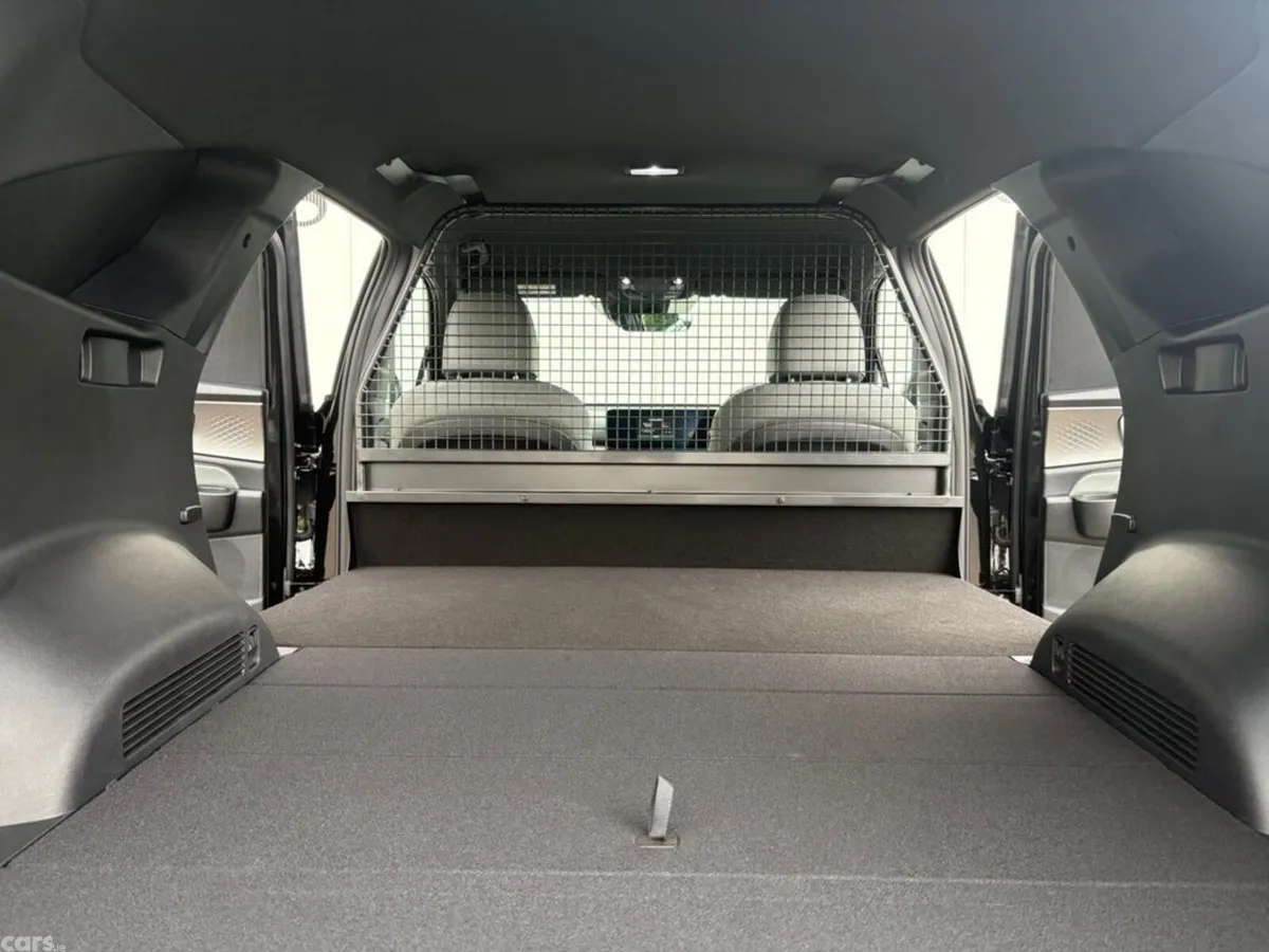 Kia Sorento Van, Diesel, 2027, Black