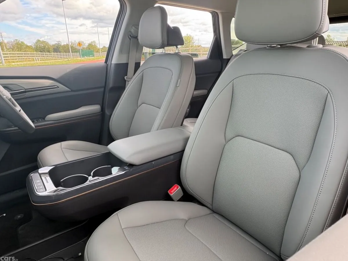Kia EV5 SUV, Electric, 2027, Black
