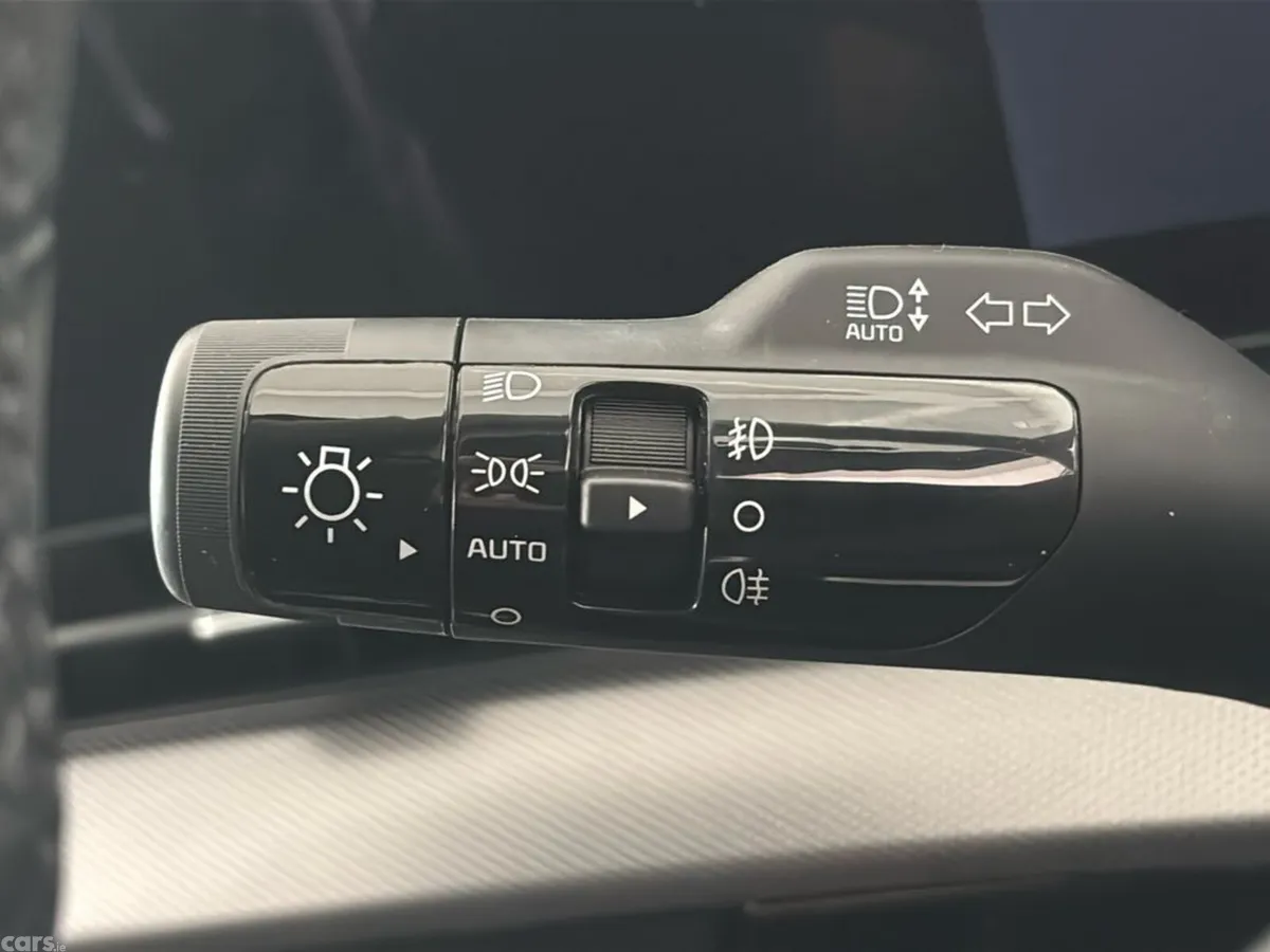 Kia Sportage MPV, Petrol Plug-in Hybrid, 2025, White