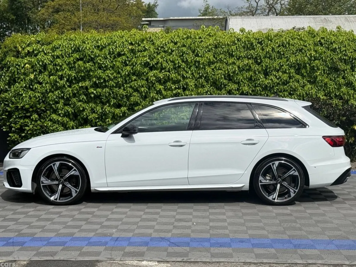 Audi A4 Estate, Diesel, 2023, White