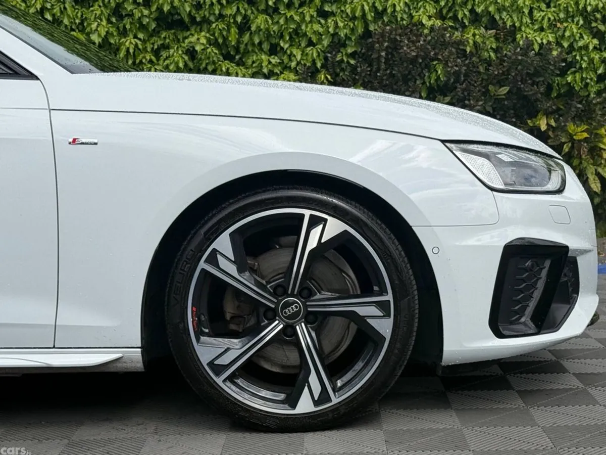 Audi A4 Estate, Diesel, 2023, White
