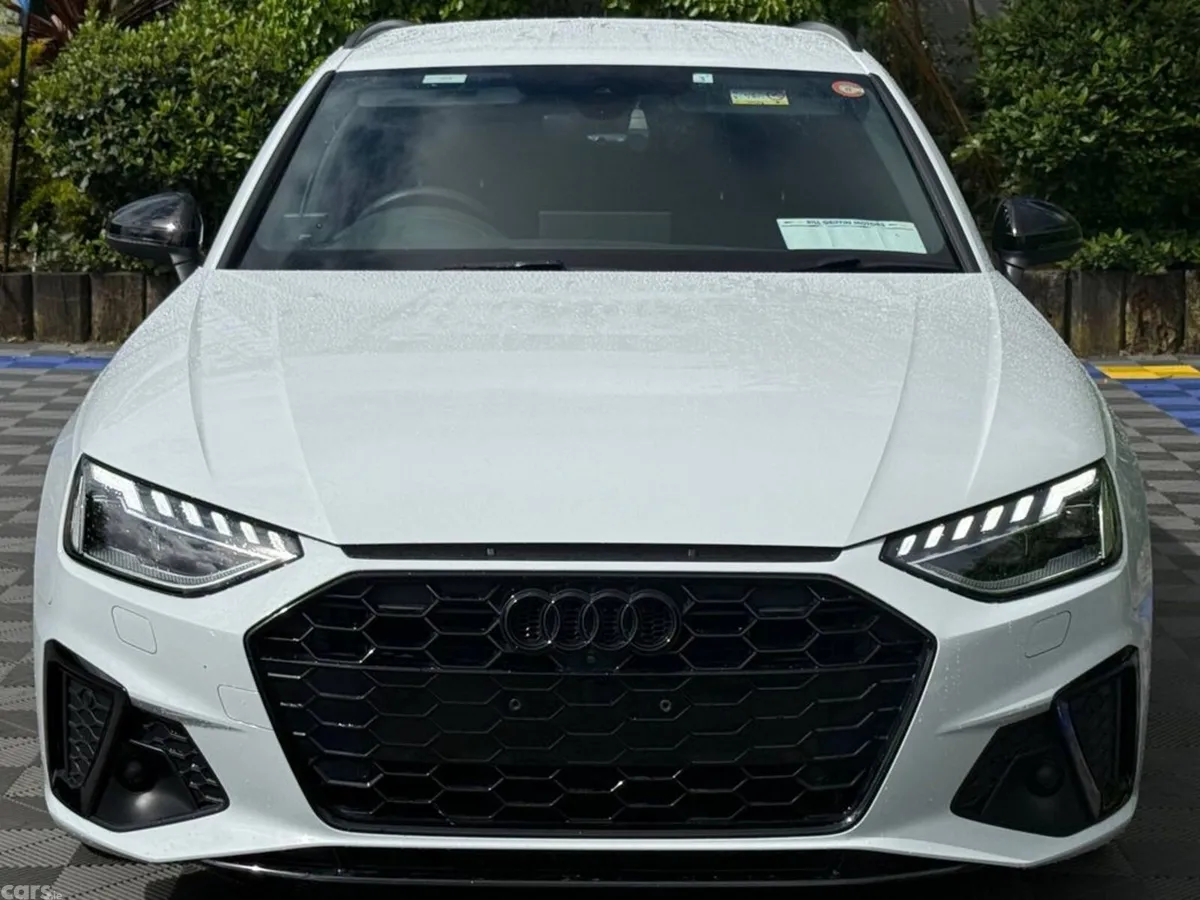 Audi A4 Estate, Diesel, 2023, White