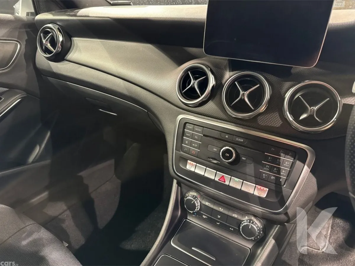 Mercedes-Benz GLA SUV, Petrol, 2019, Silver