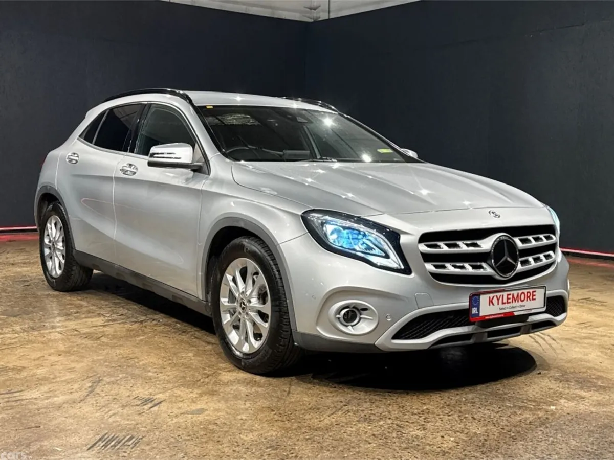 Mercedes-Benz GLA SUV, Petrol, 2019, Silver