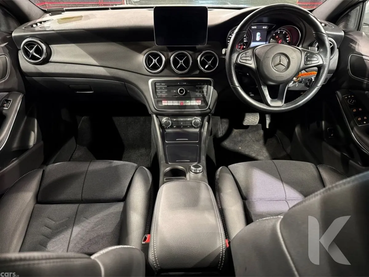 Mercedes-Benz GLA SUV, Petrol, 2019, Silver