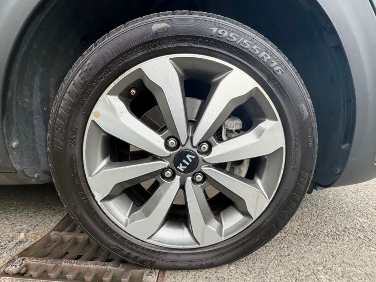 Kia Stonic Hatchback, Petrol, 2021, Grey