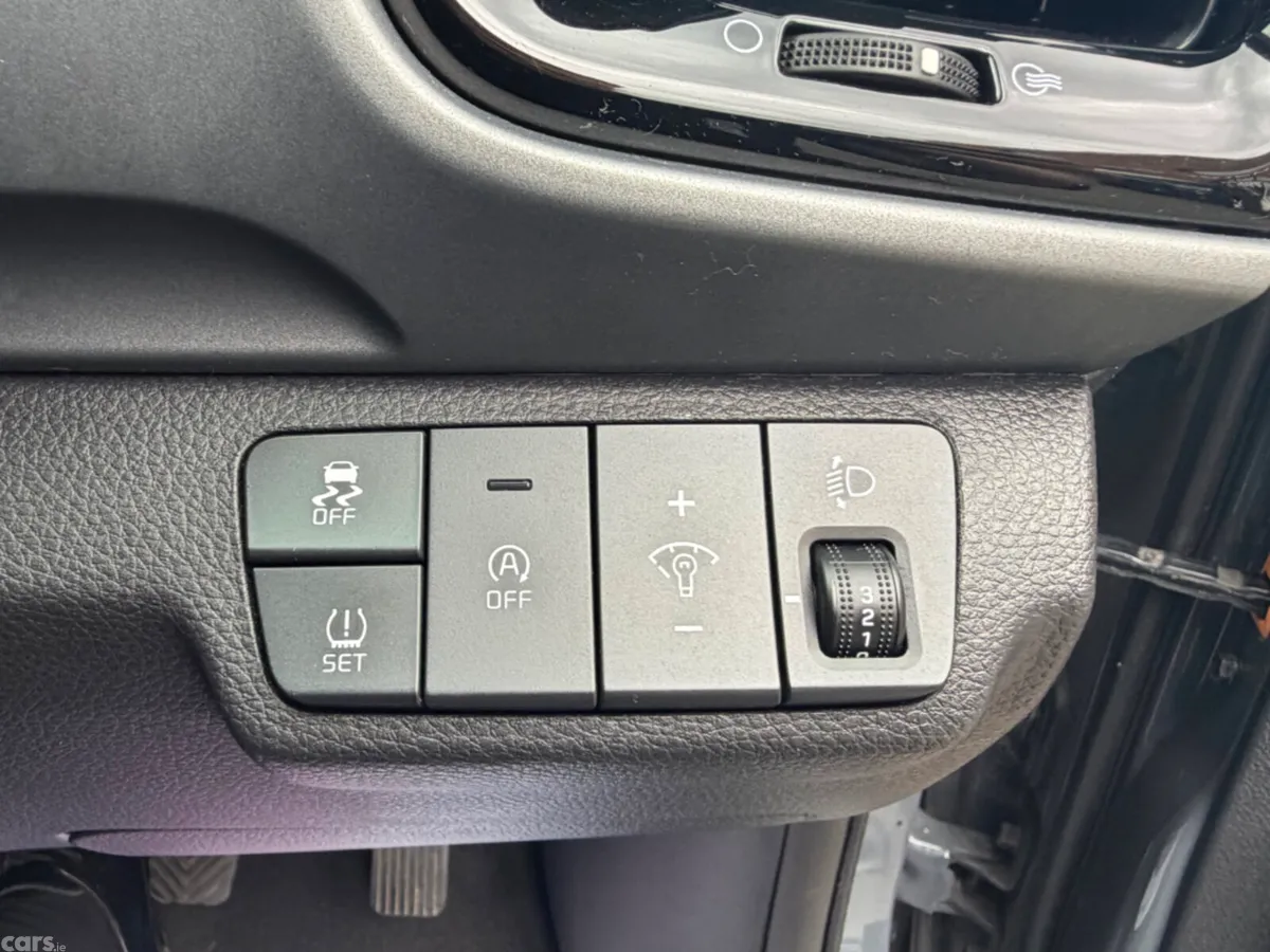 Kia Stonic Hatchback, Petrol, 2021, Grey