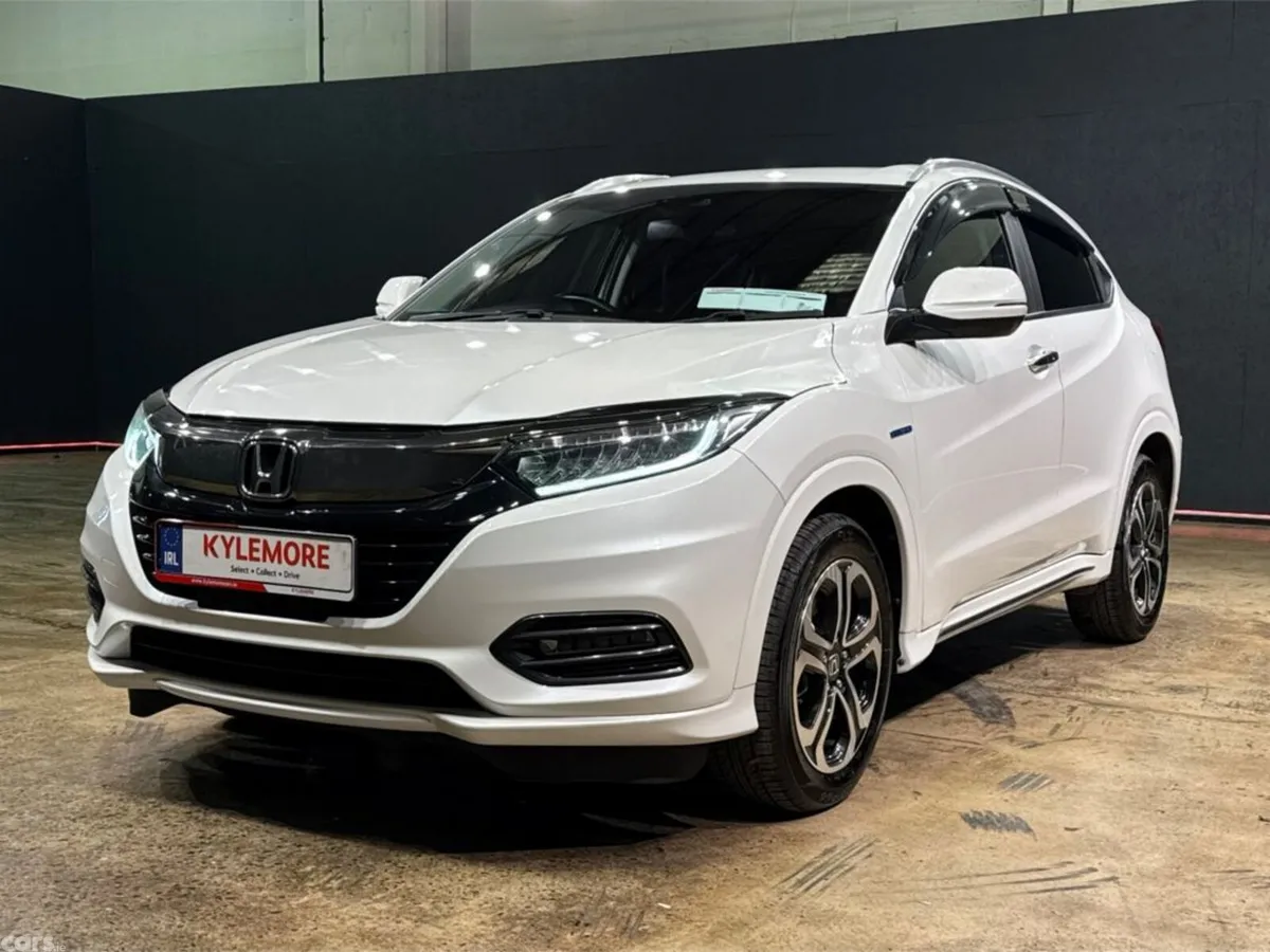Honda Vezel SUV, Petrol Hybrid, 2021, White