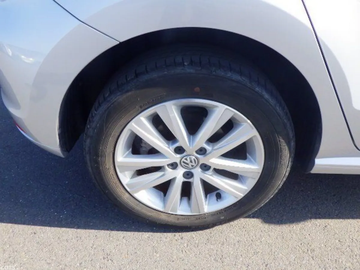 Volkswagen Polo Hatchback, Petrol, 2017, Silver