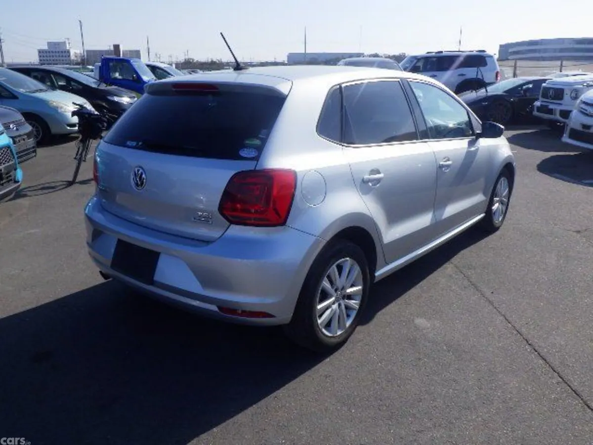 Volkswagen Polo Hatchback, Petrol, 2017, Silver