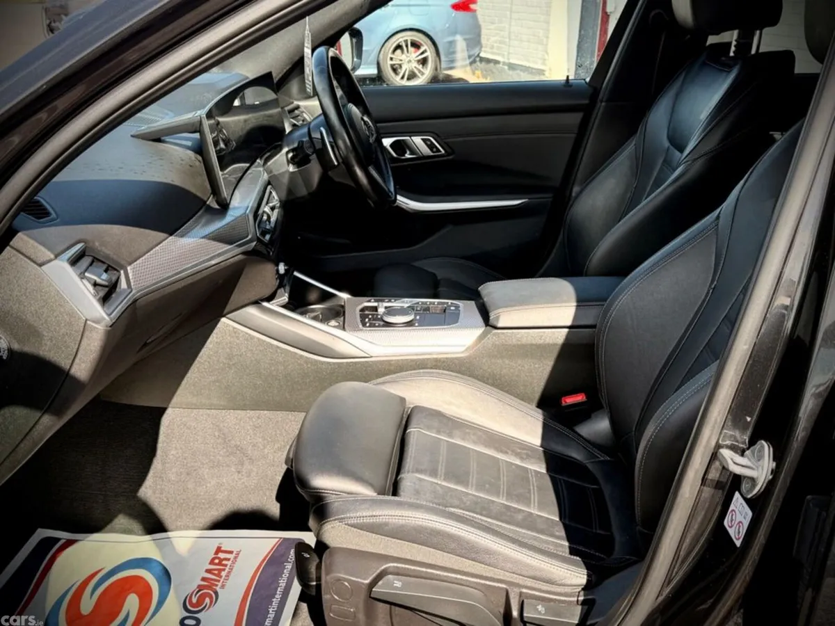BMW 3-Series Saloon, Petrol Hybrid, 2023, Black
