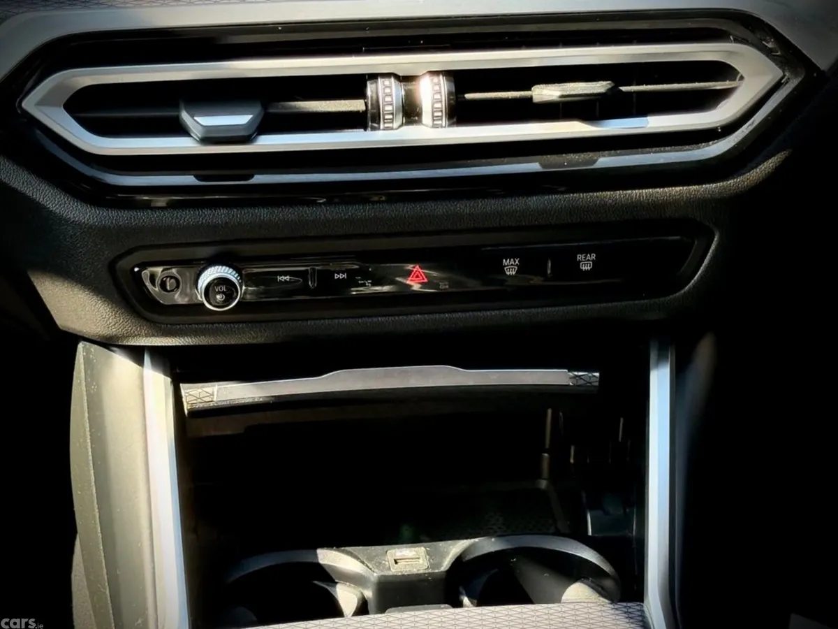 BMW 3-Series Saloon, Petrol Hybrid, 2023, Black