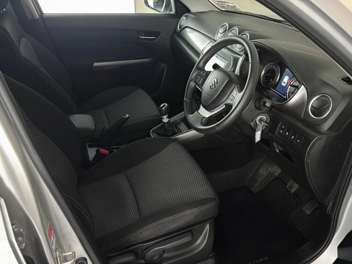 Suzuki Vitara SUV, Petrol, 2024, Grey