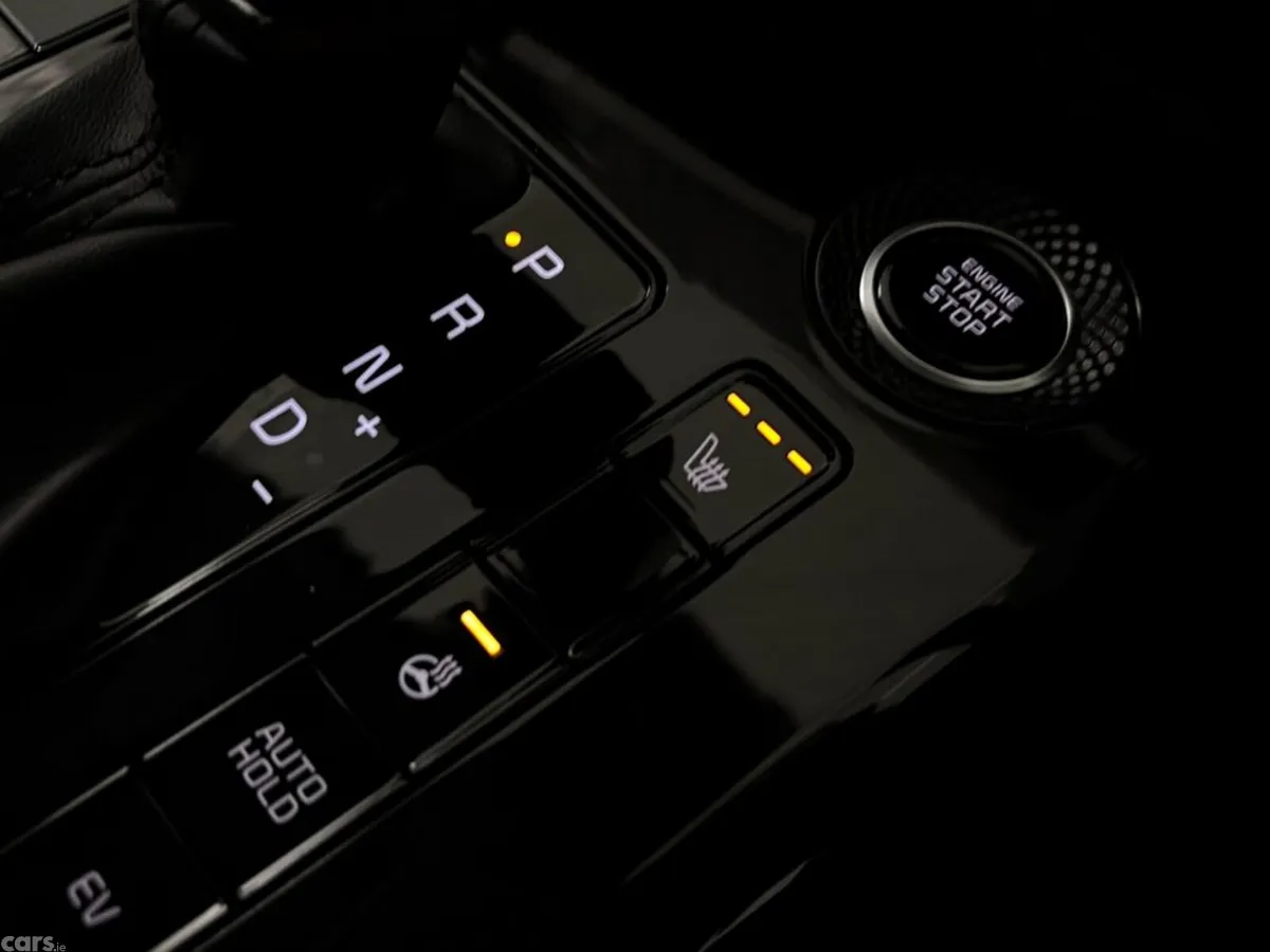 Kia Niro Hatchback, Petrol Plug-in Hybrid, 2023, Blue