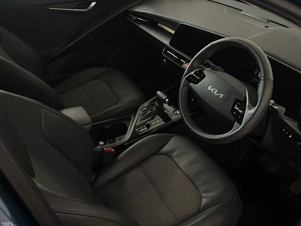 Kia Niro Hatchback, Petrol Plug-in Hybrid, 2023, Blue