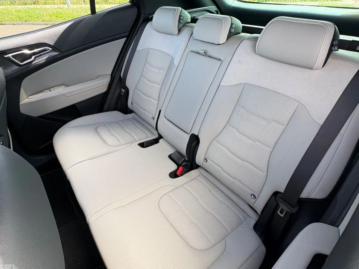 Kia Sportage SUV, Petrol Hybrid, 2027, Red
