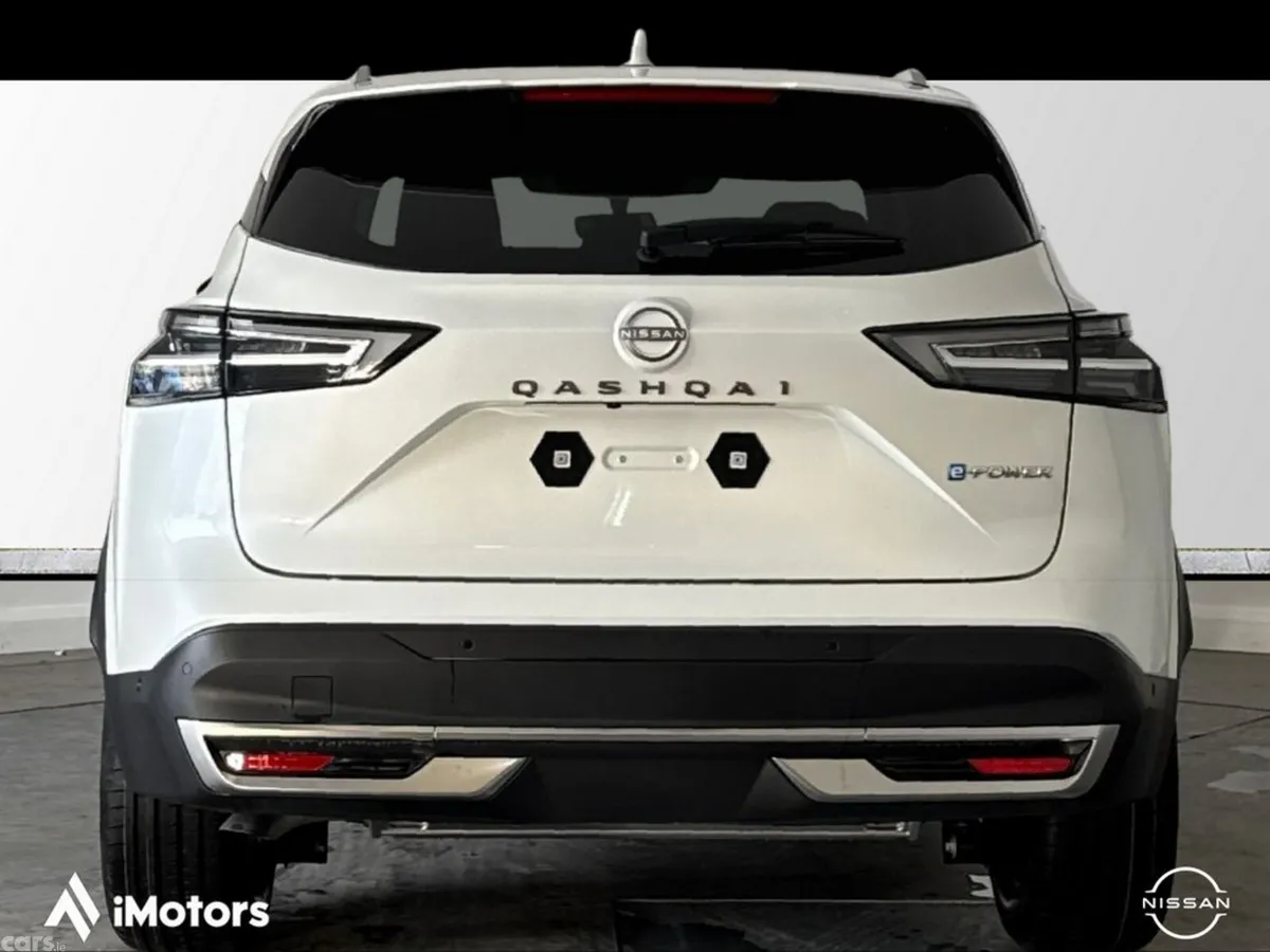 Nissan Qashqai SUV, Petrol Hybrid, 2027, White