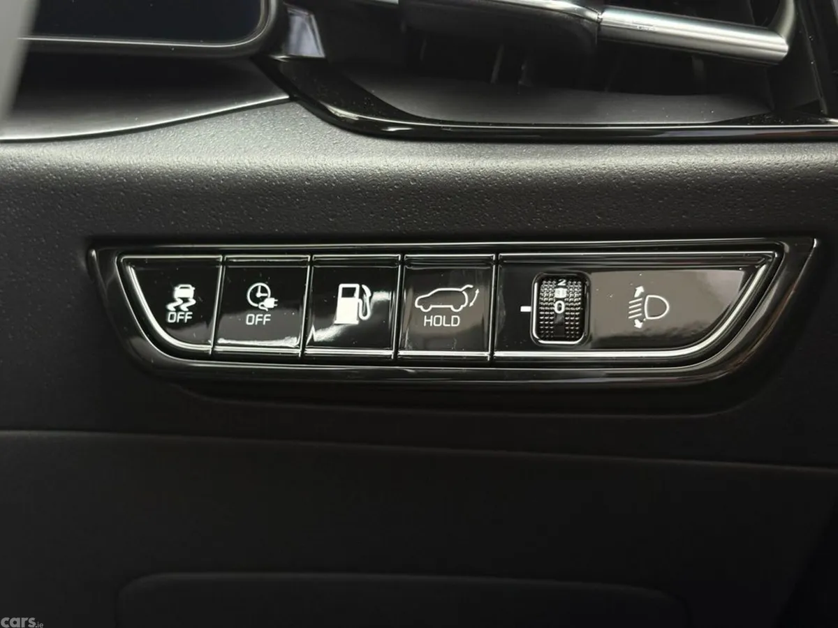 Kia Niro Hatchback, Petrol Plug-in Hybrid, 2026, Black
