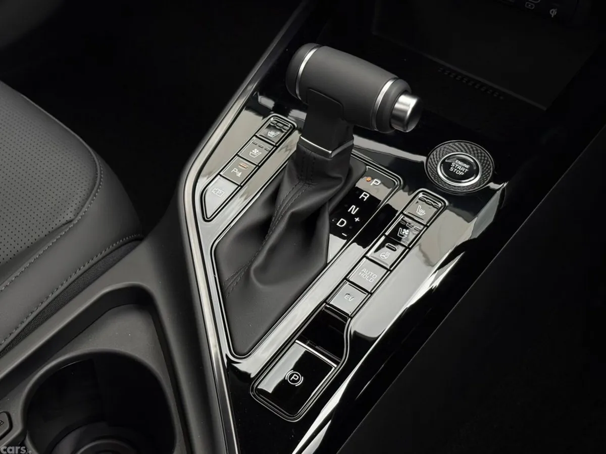 Kia Niro Hatchback, Petrol Plug-in Hybrid, 2026, Black