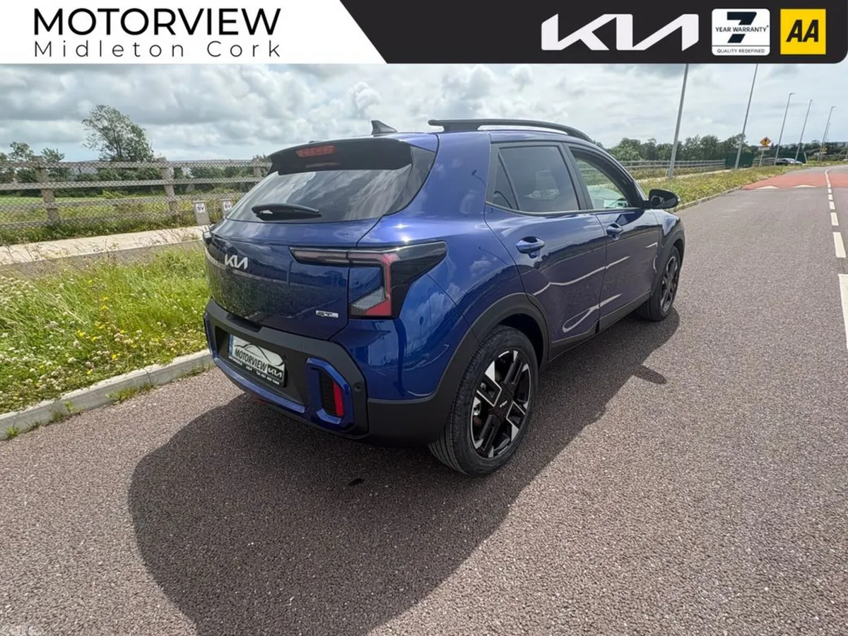 Kia Stonic Hatchback, Petrol, 2027, Blue
