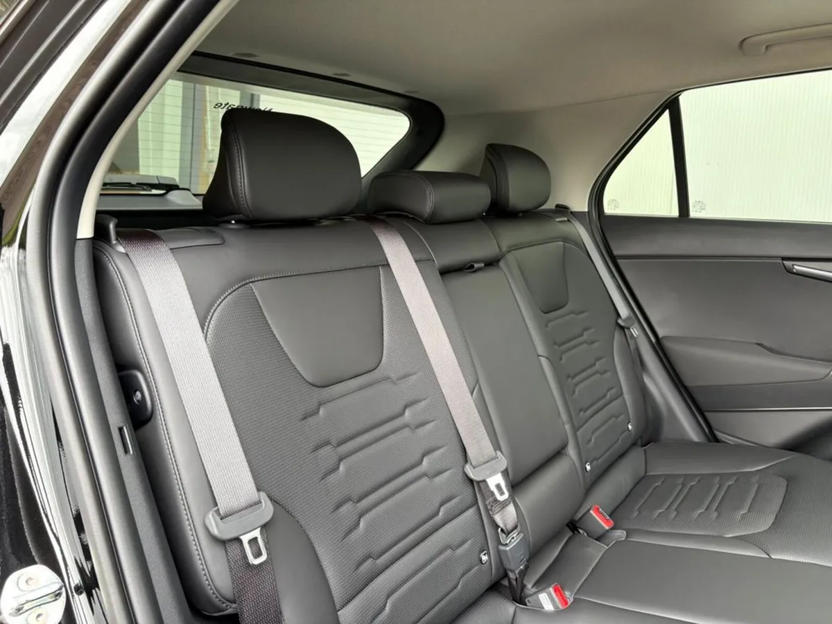 Kia Niro Hatchback, Petrol Plug-in Hybrid, 2026, Black