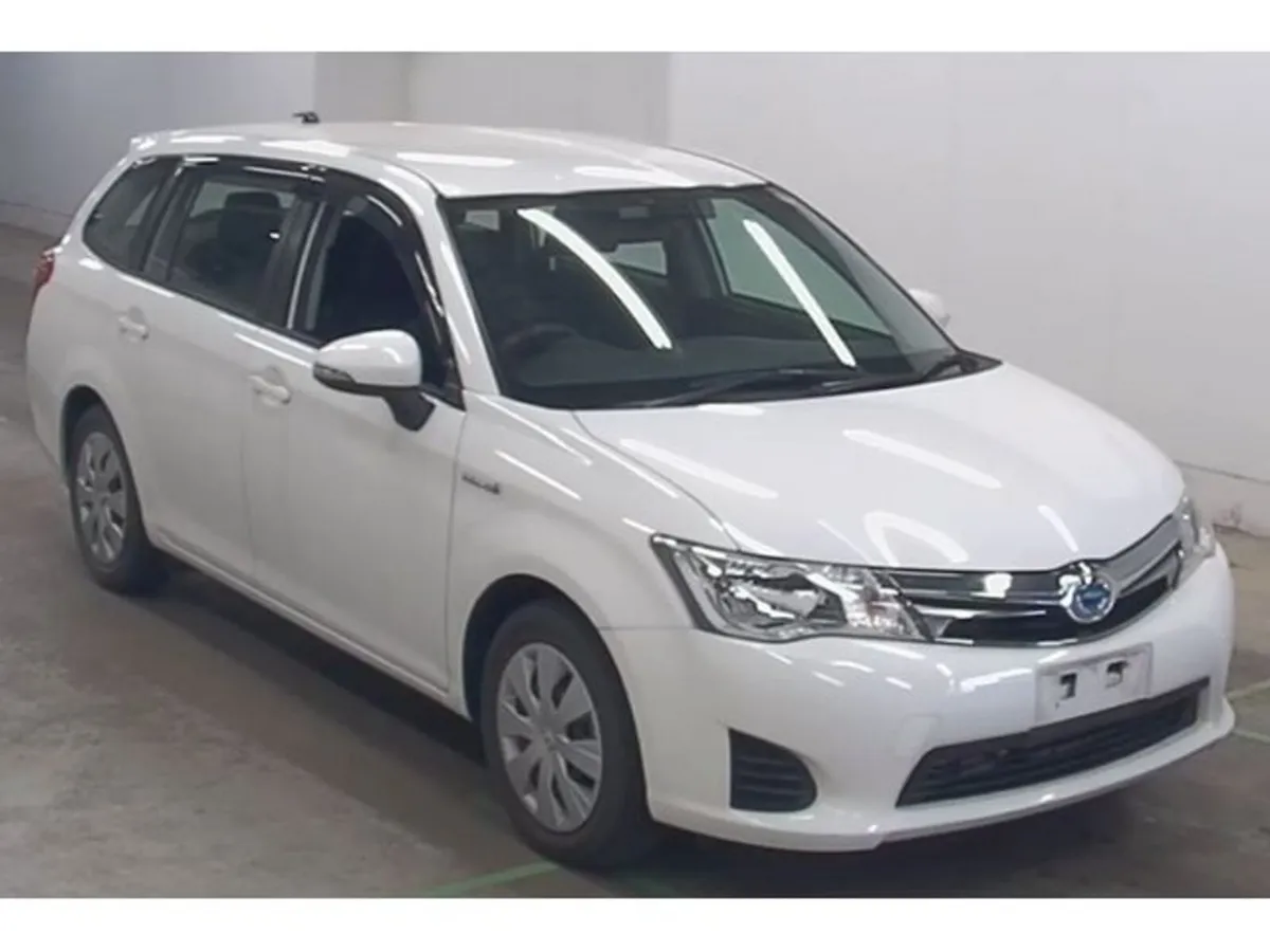 Toyota Corolla Hatchback, Petrol Hybrid, 2015, White