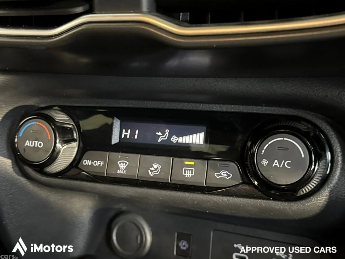 Nissan Juke SUV, Petrol, 2025, Red
