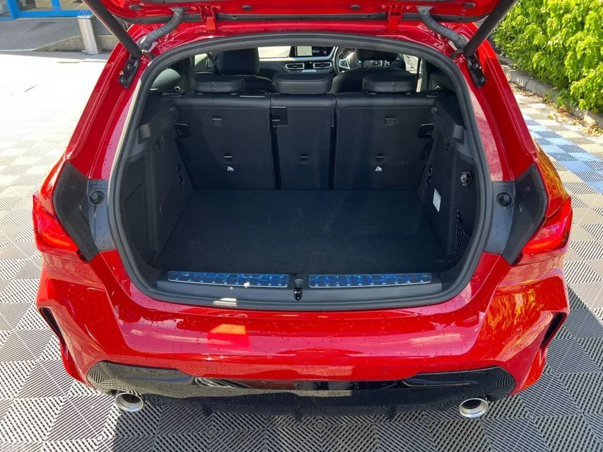 BMW 1-Series Hatchback, Diesel, 2020, Red
