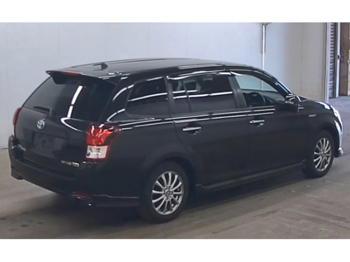 Toyota Corolla Estate, Petrol Hybrid, 2015, Black