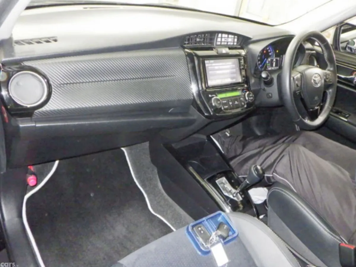 Toyota Corolla Estate, Petrol Hybrid, 2015, Black