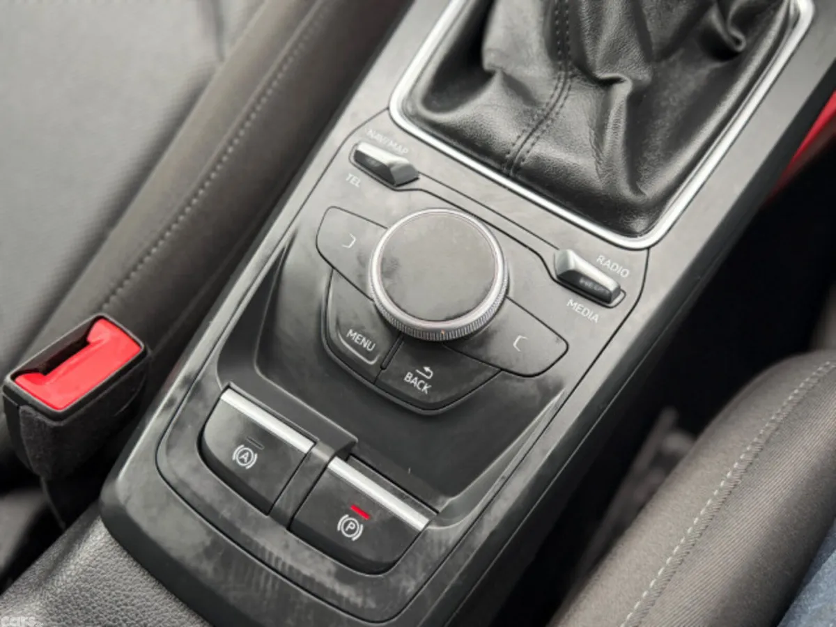 Audi Q2 Estate, Petrol, 2019, Red